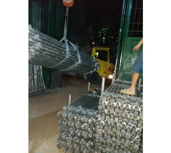 CÂY CHỐNG GIÀN GIÁO.